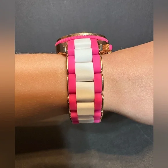 Marc by Marc Jacobs watch NEW pink and gold watch with extra links NWOB - Picture 4 of 8